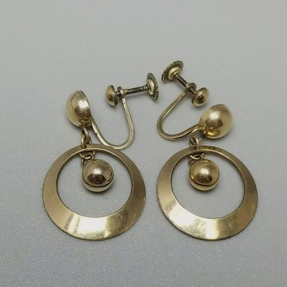 Vintage JMS Signed Yellow Gold Filled Dangle Clip On Earrings, Screw Backs - Picture 2 of 6